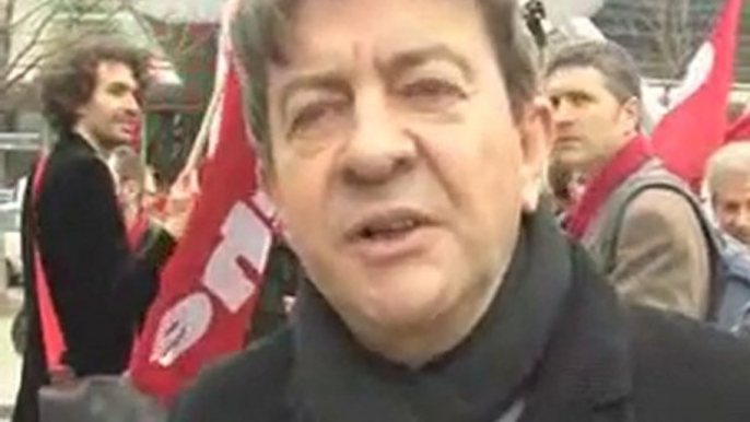 Dignitas et gravitas: Mélenchon et la corporation voyeuriste