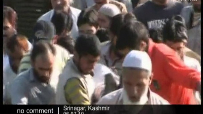 Kashmir government forces fire on protesters - no comment