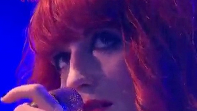 Florence & The Machine - Cosmic Love (Live Big Weekend 2010)