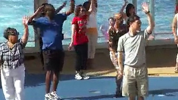 Line dancing on Oasis of the seas