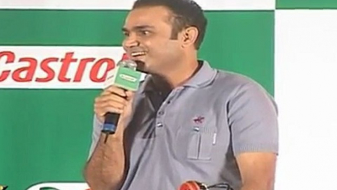 Virendra Sahvag Reveals His Stamina Secrets At Castrol Awards 2011