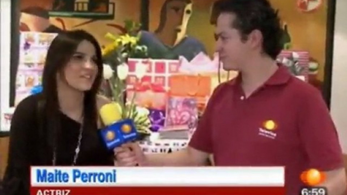 Maite Perroni celebra su cumpleaños con sus fans (1N)