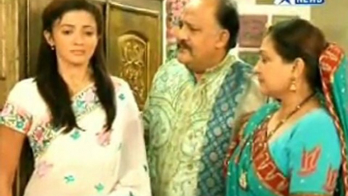 Yahan Mein Ghar Ghar Kheli 28th April 2011 EMI mein Shaadi