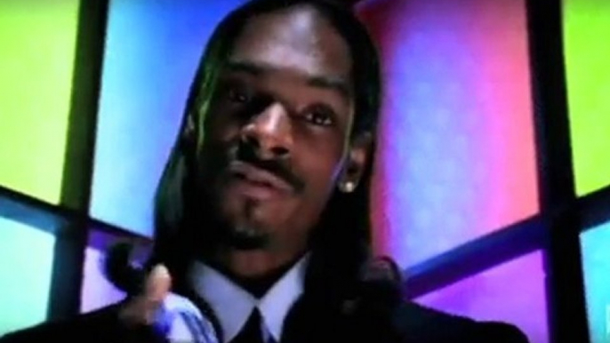 Snoop Dogg feat Daz Dillinger, Nate Dogg, Bad Azz & Tray Deee "Santa Claus Goes Straight To the Ghetto"