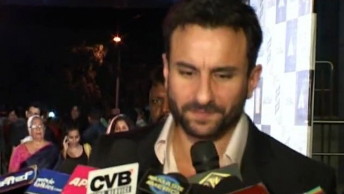 Saif Ali Khan Says Kareena Kapoor Intimidates Other Actresses - Latest Bollywood News