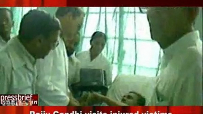 Rajiv Gandhi visits injured victims