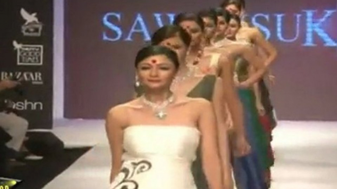 Gorgeous Babes Galore At IIJW 2011 Third Day