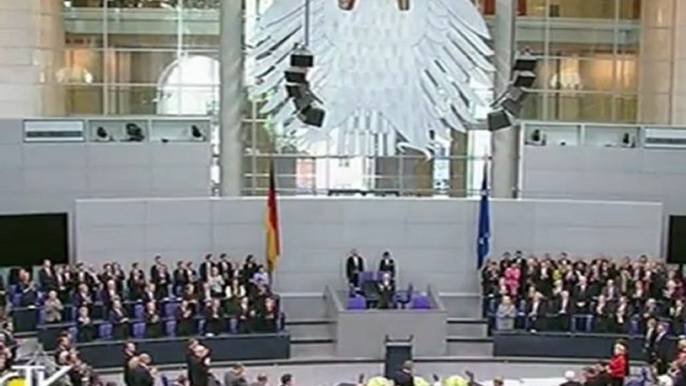 Proteste und Applaus bei Papst-Besuch in Berlin