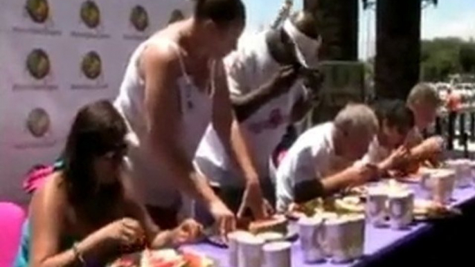 Watermelon Eating Record : Video from Annual Watermelon Eating Contest in Florida