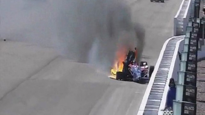 Dan Wheldon dies in IndyCar race in Las Vegas