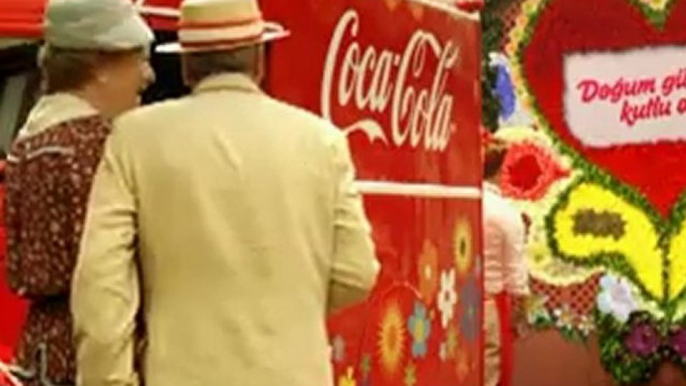 Coca-Cola 125. Yıl TV Reklamı - Mutluluk Dolu 125 Yıl