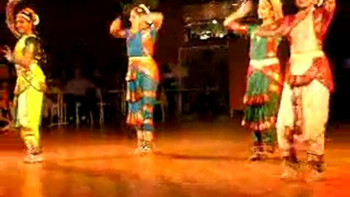 Indian traditional hindu dance routine 4 young girls dancing Bharatnatyam