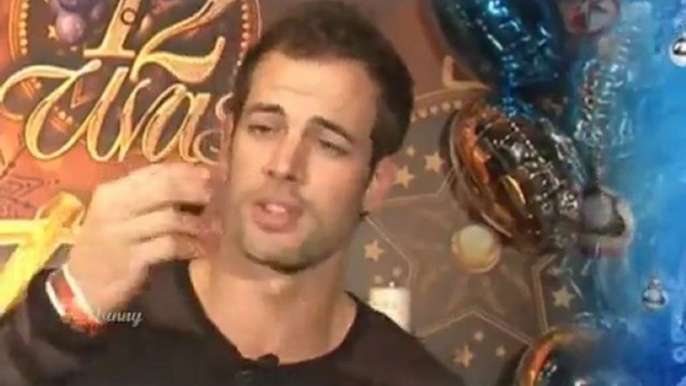 William Levy (@WillyLevy29) les desea mucha salud, amor y felicidad || 12 Uvas