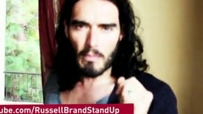 Russell Brand removes wedding ring after Katy Perry split