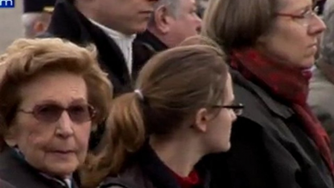 A Paris, une foule nombreuse a rendu hommage aux soldats tués en Afghanistan