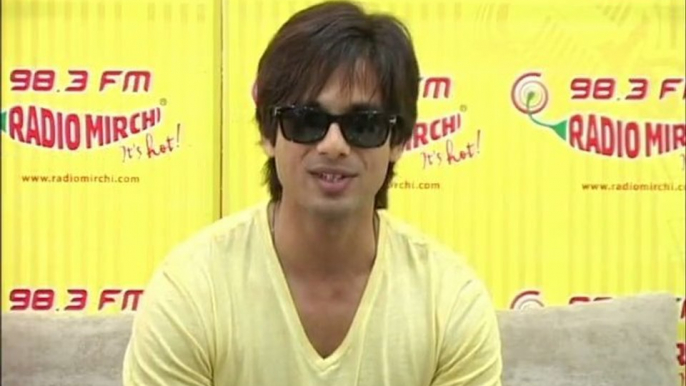 Shahid Kapoor Available For Marriage? - Bollywood Gossip