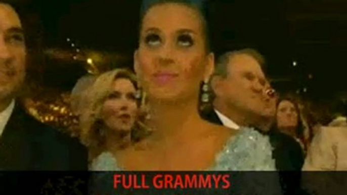 Alicia Keys and Bonnie Raitt presents Grammy Awards 2012