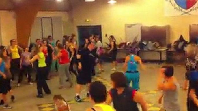 Lili Zumba :  Velocidad 6 - Battle des culs number 2 ( Cours Helfaut)