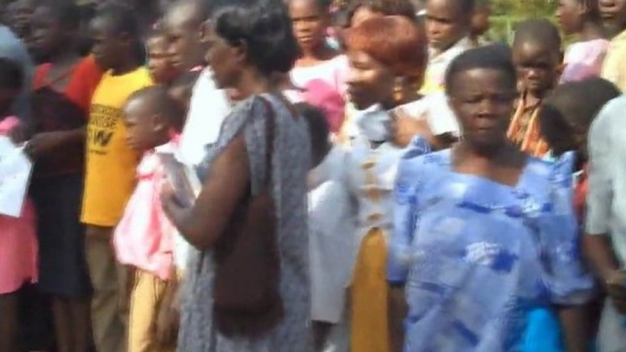 Uganda, Namulonge: Bednet Distributions