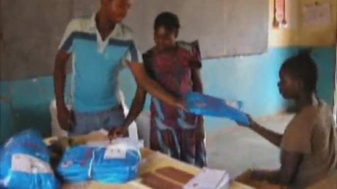 Zambia, Luembe, Nyimba District: Bednet distributions