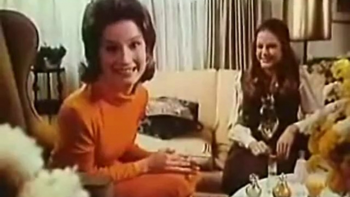 Avon commercial Katie Couric 1971 224