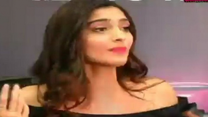 Hot & Sexy Babe Sonam Kapoor Talks To Media At Loreal Femina Women Awards 2012