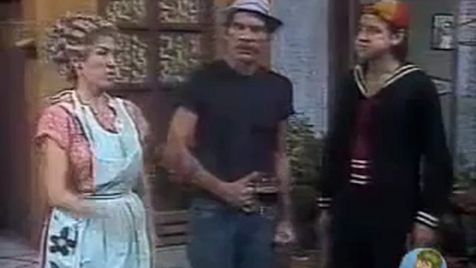 CHAVES - Florinda dá um tapa na cara de Seu Madruga