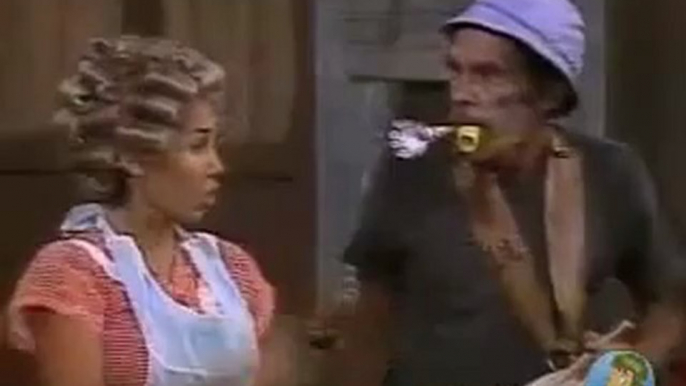 CHAVES - Florinda dá um tapa na cara de Seu Madruga