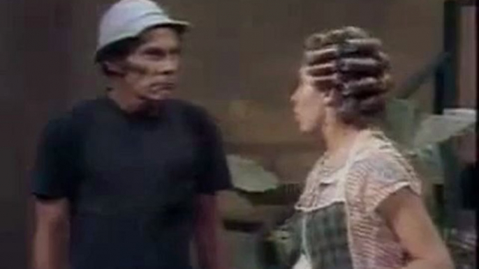 CHAVES - Florinda dá um tapa na cara de Seu Madruga