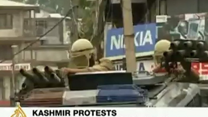 Hindus and Muslims clash in Jammu-Kashmir - 05 Aug 08