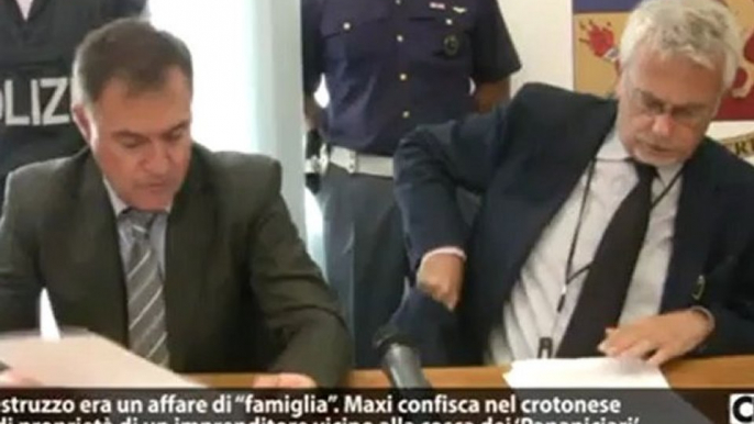 Imponeva l’acquisto di calcestruzzo alle imprese crotonesi, confiscati i beni ad Antonio Campisi