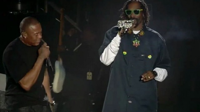 Snoop Dog Warren G Tribute Nate dogg-_live_  COACHELLA 2012