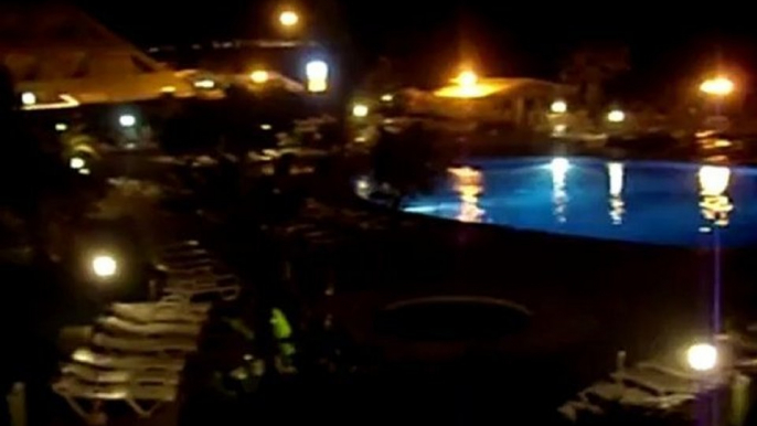 Malaga Hotel Riu Nautilus Pool bei Nacht Torremolinos Riuhot