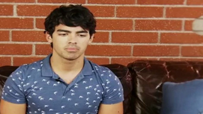 Joe Jonas Talks New Jonas Brothes Album on Cambio (august 29, 2012)