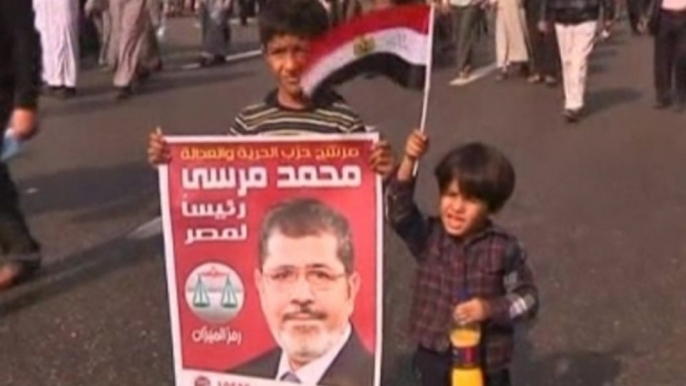 Egypt's Muslim Brotherhood rallies for Mursi