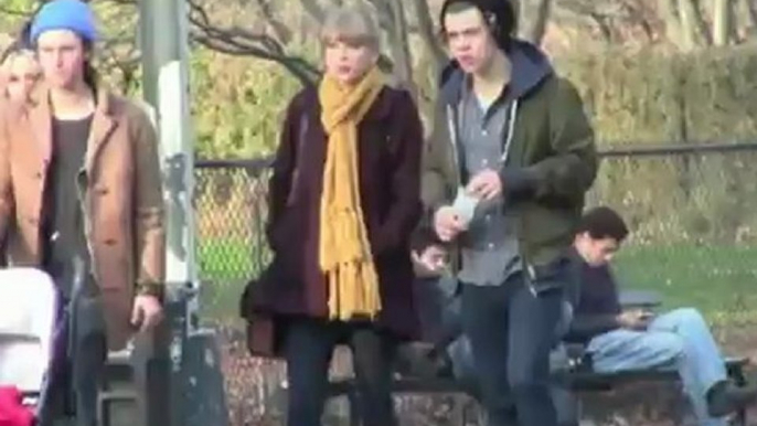 Harry Styles and Taylor Swift Hand-in-Hand On Date Night