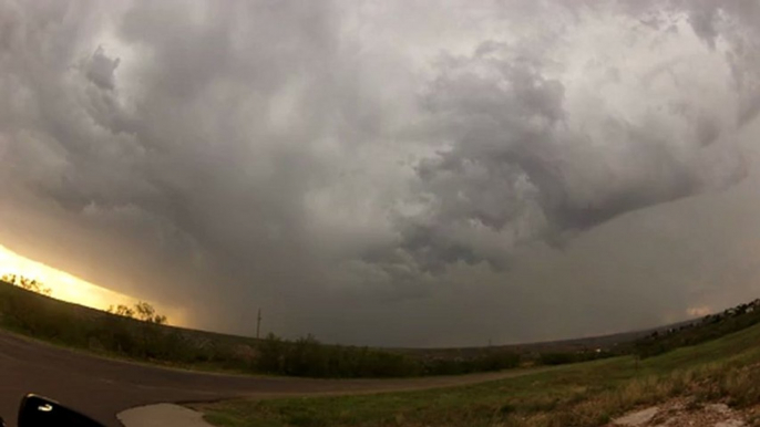 Orage supercellulaire et coups de foudre - Laboratoire de Recherche sur la Foudre