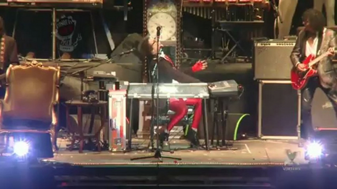 Charly Garcia - Rezo por vos - Cosquin Rock 2013