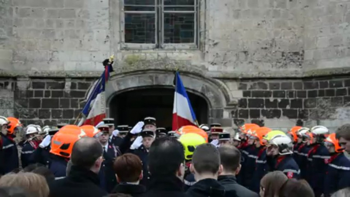 Ultime salut au sapeur-pompier Serge Lacroix,