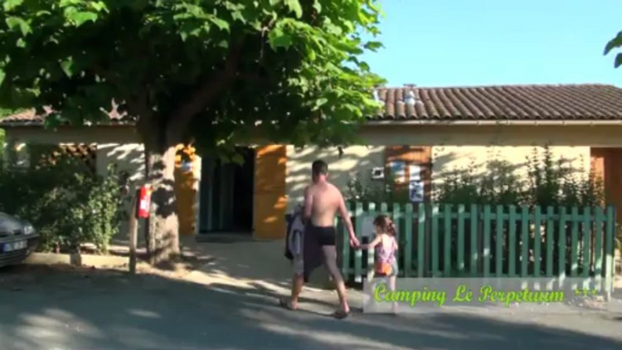 Les sanitaires - La riviere et ses plages - Camping Le perpetuum - Dordogne - Perigord