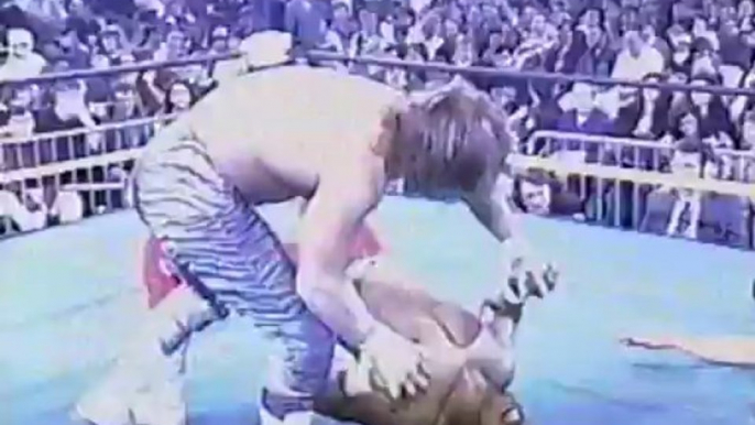 54. 93-02-21 Chris Benoit vs. 2 Cold Scorpio (SuperBrawl III)