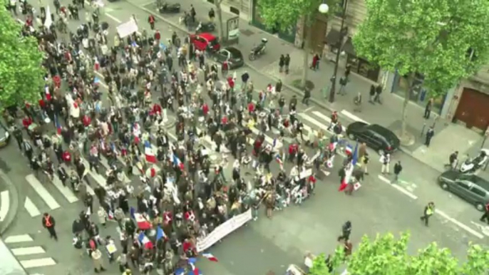 Manif pour tous : les images du cortège de Civitas