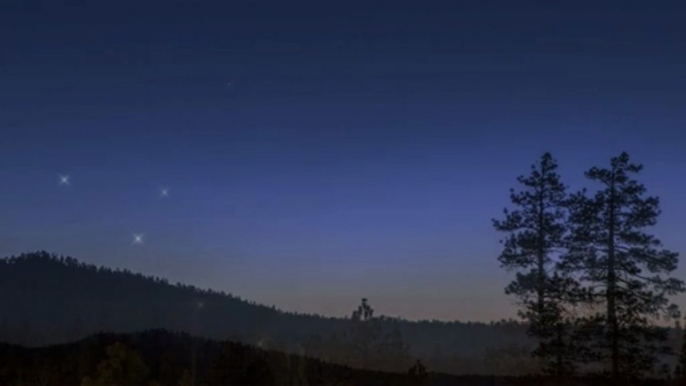 Conjunction of the planets Jupiter, Mercury and Venus