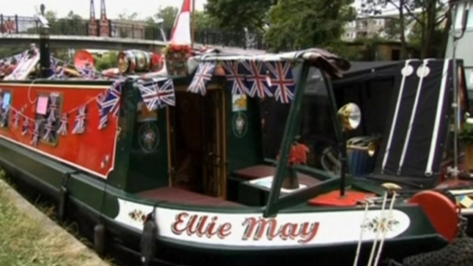 Couple travels on two month sojourn to welcome royal baby