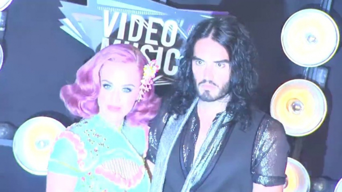 Katy Perry And Russell Brand's Divorce Via Text Message