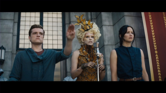 Jennifer Lawrence, Josh Hutcherson in "The Hunger Games: Catching Fire" Hot New Trailer