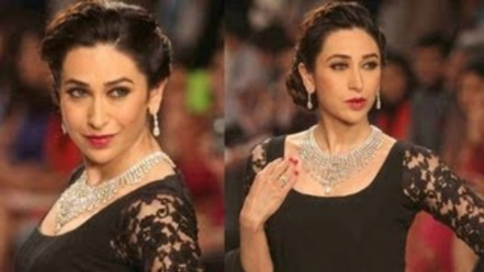 Karisma Kapoor Showstopper For Kays Jewels Show @ IIJW 2013