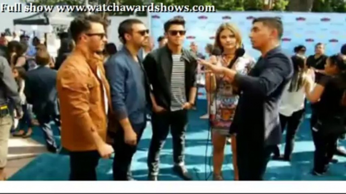 Teen Choice Awards 2013 Replay Jonas Brothers red carpet interview Teen Choice Awards 2013