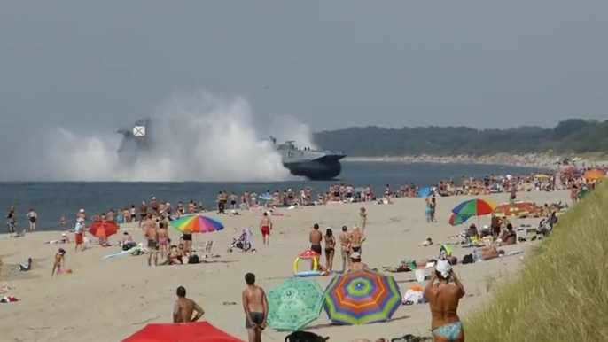 Giant hovercraft lands on russian sea! Impressive.