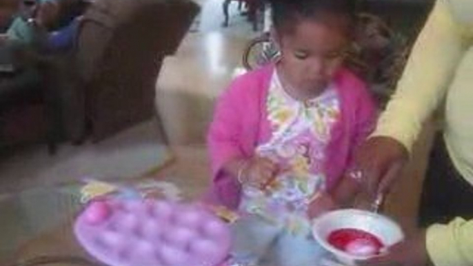 Easter 2009 - Kaleia Dyes Eggs for the Easter Egg Hunt 4 ...